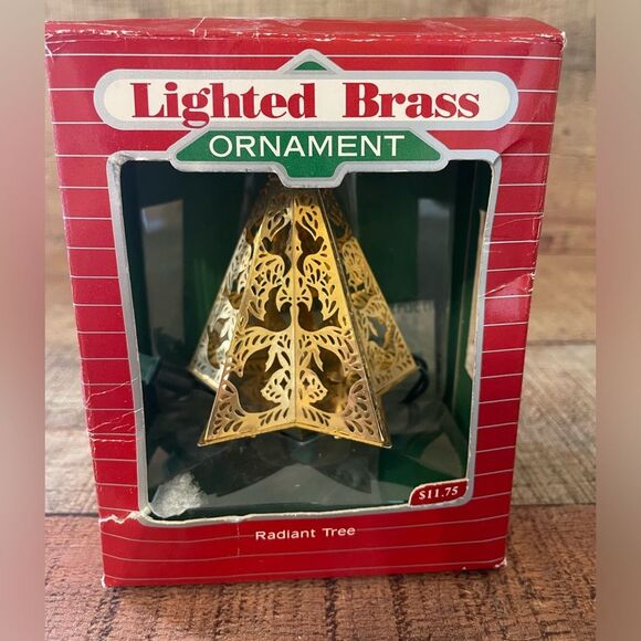 Hallmark 1988 Brass Magic Radiant Tree with Doves Keepsake Ornament In Box - Picture 2 of 11